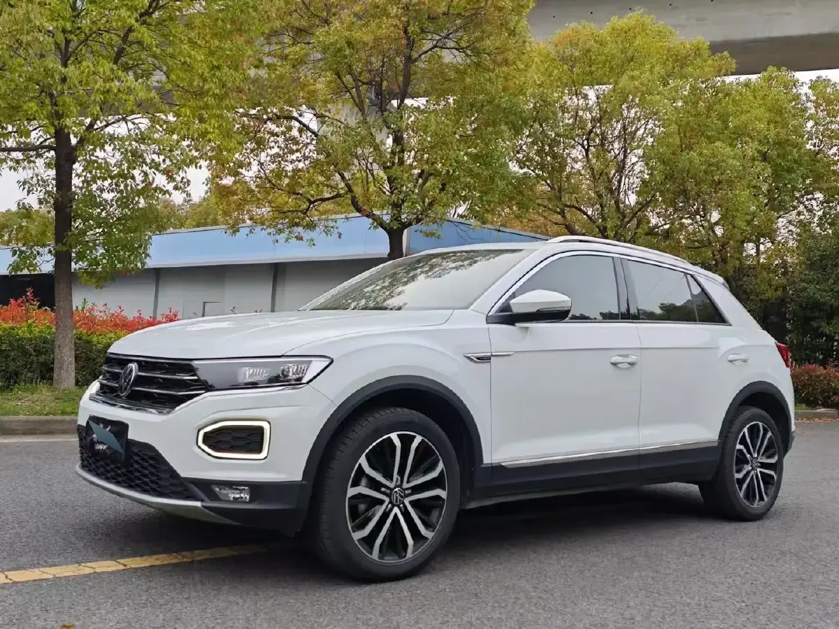 2020 Volkswagen T-Roc 1.4T 150HP L4 7DCT