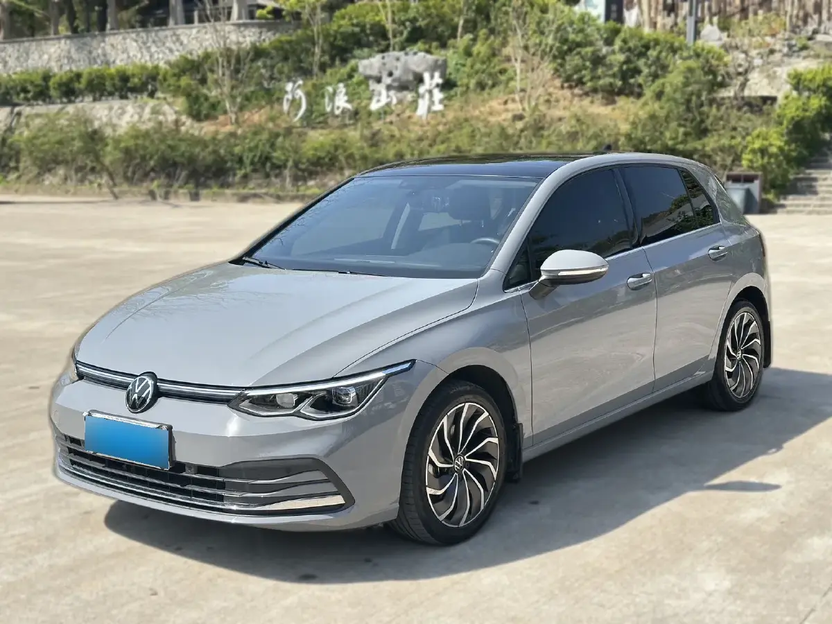 2023 Volkswagen Golf 1.4T 150HP L4 7DCT 2023 Volkswagen Golf 1.4T 150HP L4 7DCT