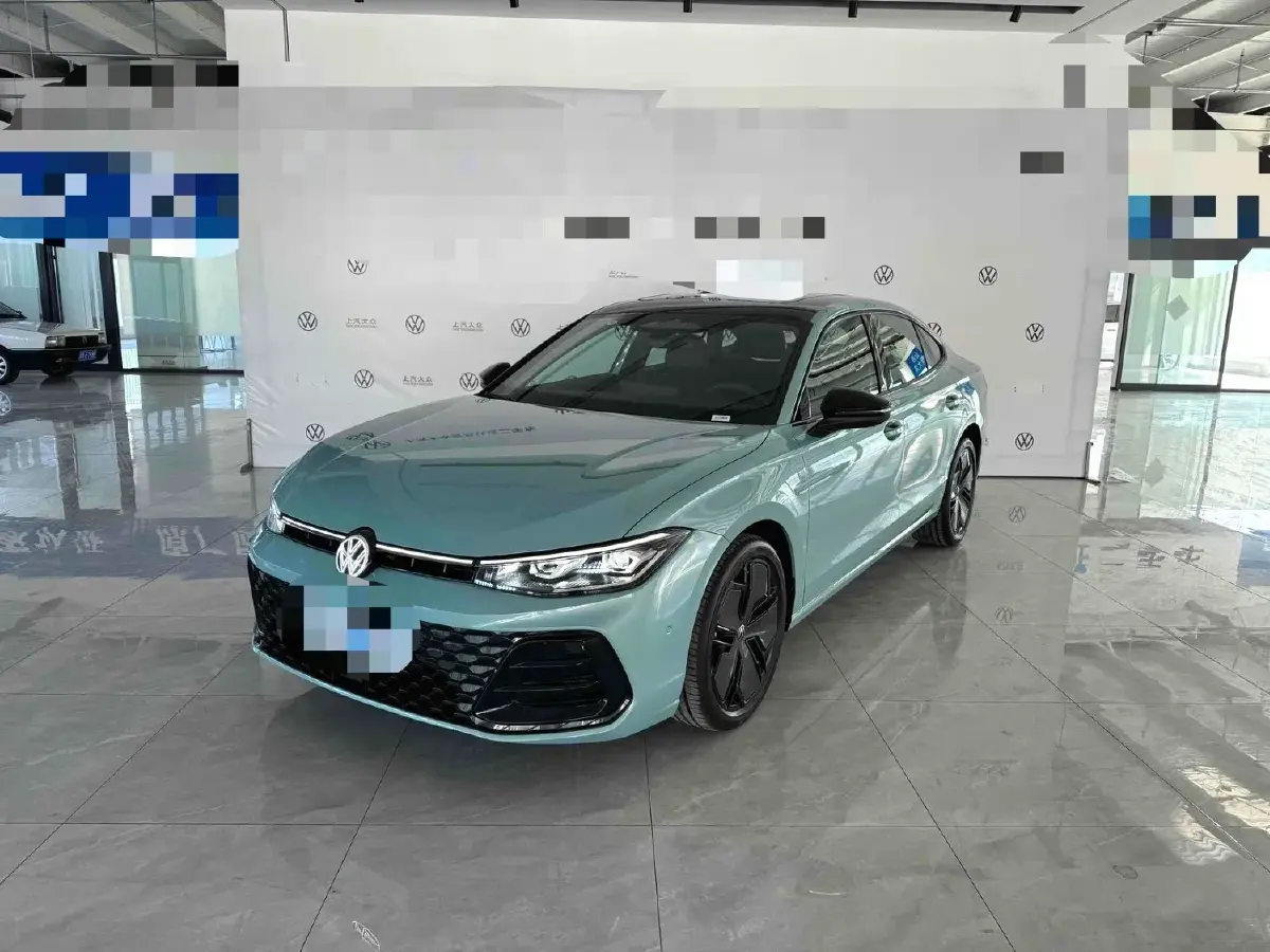 2025 Volkswagen Passat 2.0T 220HP L4 7DCT