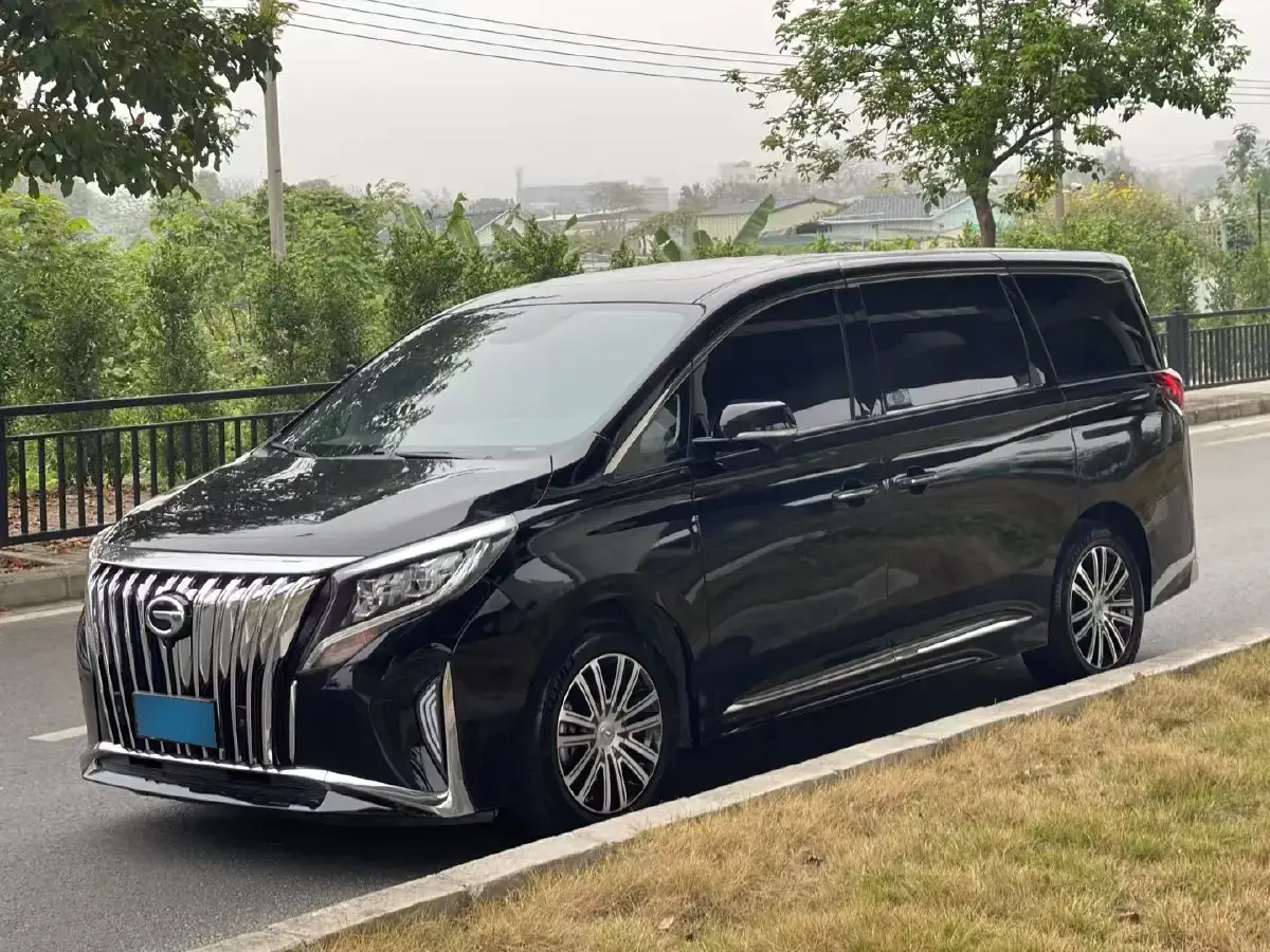 2021 GAC Trumpchi M8 2.0T 252HP L4 8AT