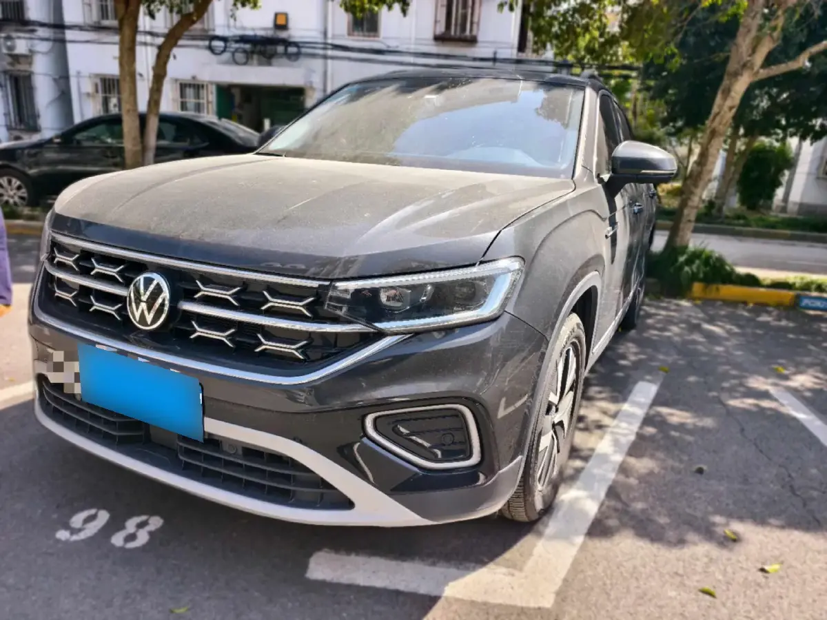 2023 Volkswagen Tayron 2.0T 186HP L4 7DCT