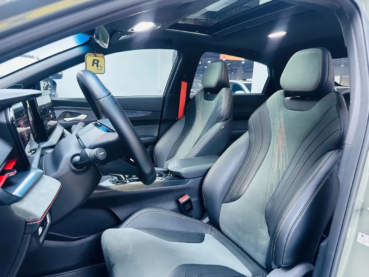 2022 Geely Binray 1.5T 181HP L4 7DCT,autocango,china used car exporter,china ev exporter,chinese used car exporter,chinese used ev exporter