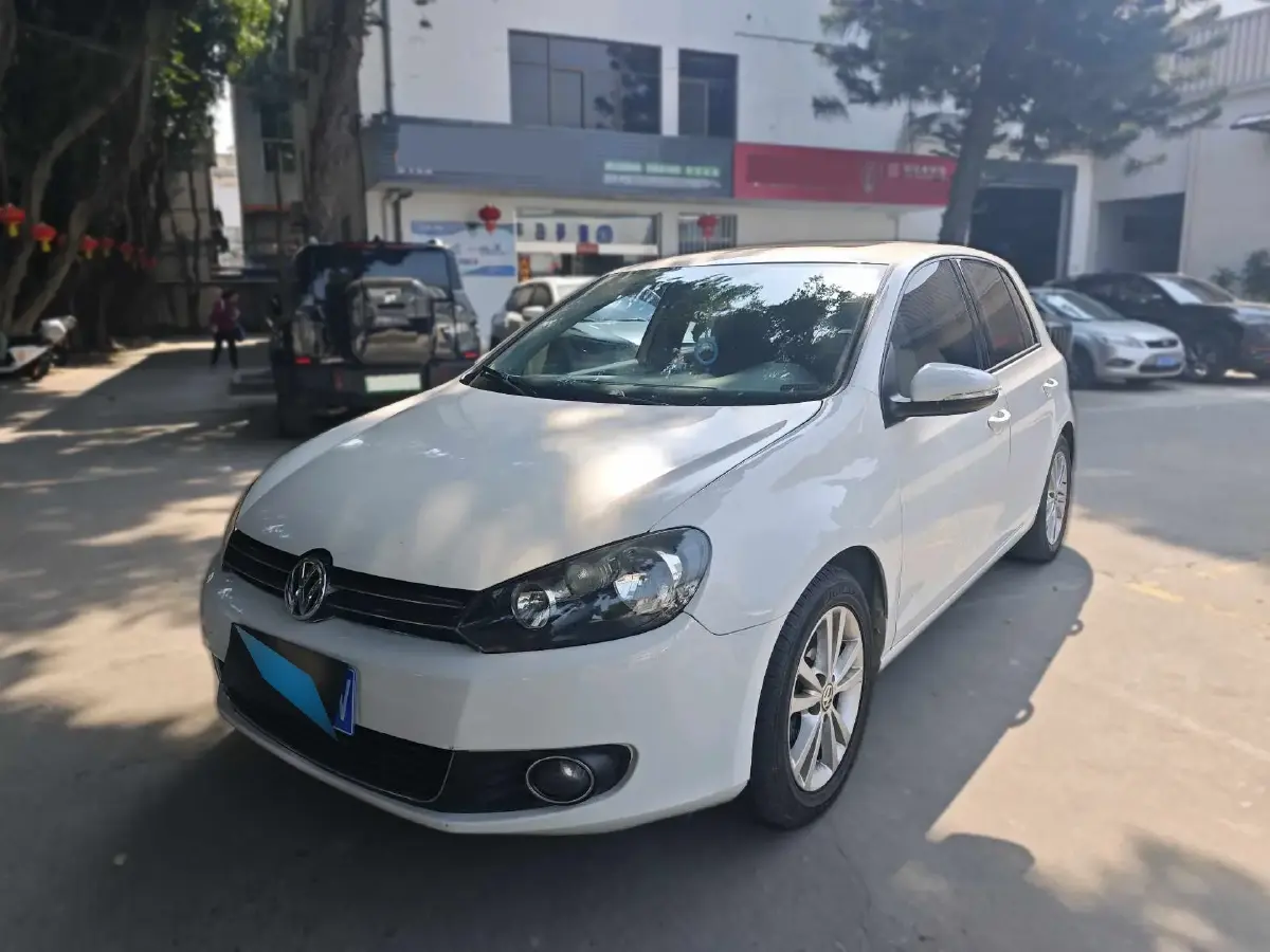 2011 Volkswagen Golf 1.4T 131HP L4 7DCT