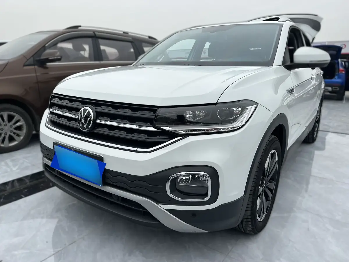 2021 Volkswagen Tacqua 1.2T 116HP L4 7DCT