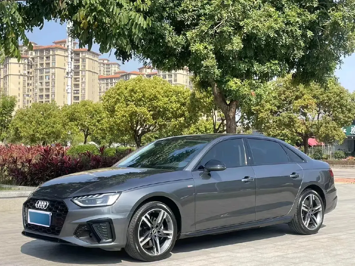 2020 Audi A4L 2.0T 190HP L4 7DCT
