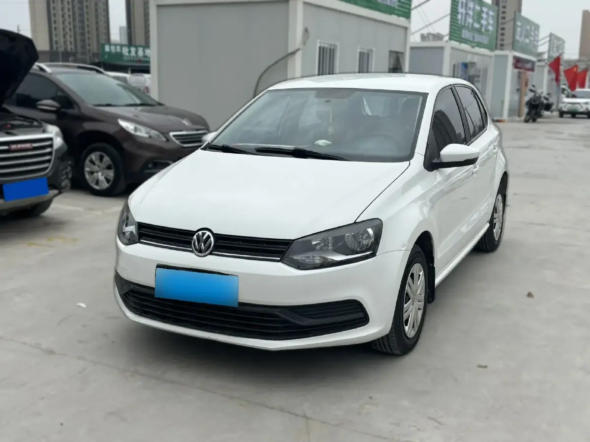 2014 Volkswagen Polo 1.4L 90HP L4 5MT