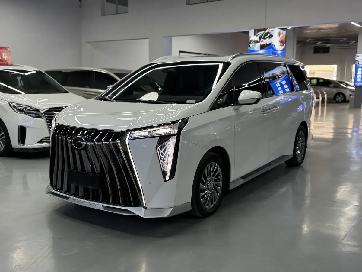 2023 GAC Trumpchi M8 2.0T 252HP L4 8AT