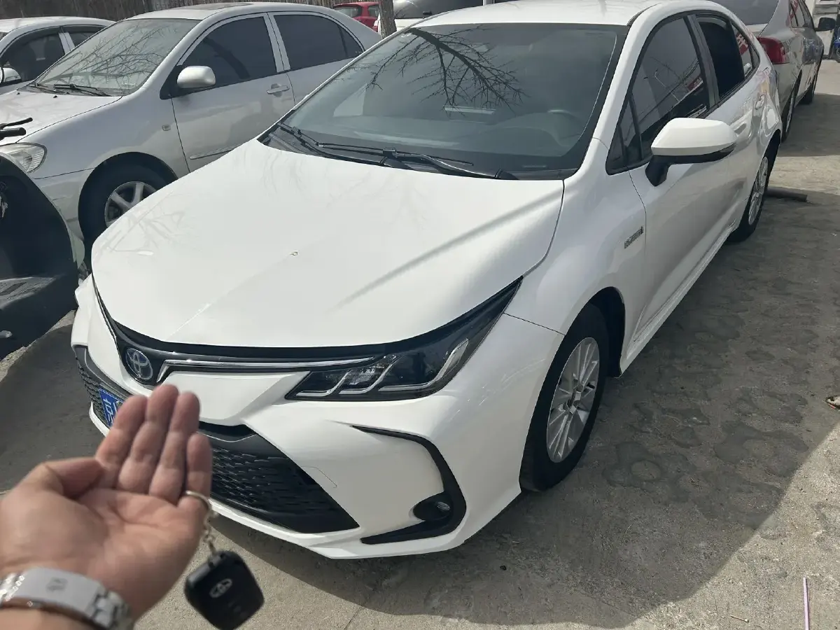 2023 Toyota Corolla 1.8L 98HP L4 E-CVT Hybrid