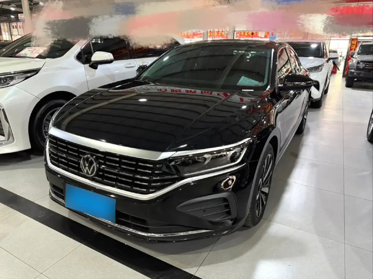 2024 Volkswagen Passat 2.0T 220HP L4 7DCT