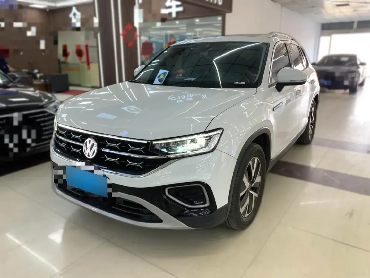 2023 Volkswagen Tayron 2.0T 186HP L4 7DCT