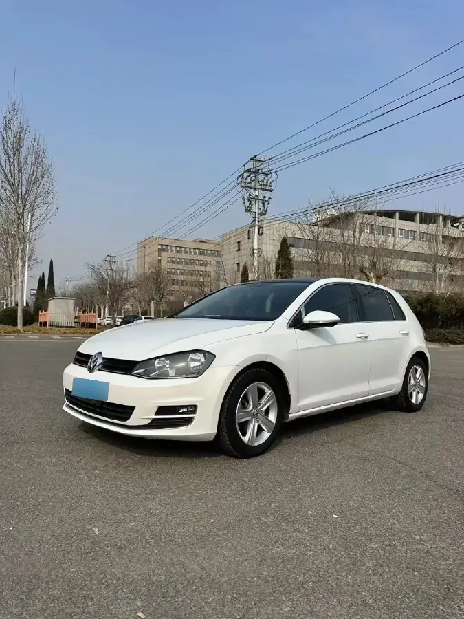2015 Volkswagen Golf 1.4T 131HP L4 5MT