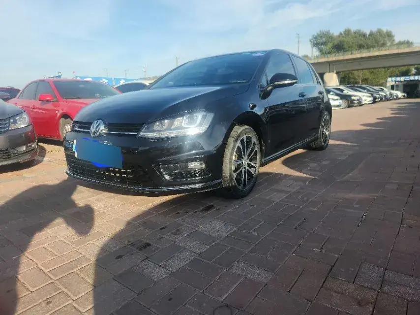 2016 Volkswagen Golf 1.4T 150HP L4 7DCT