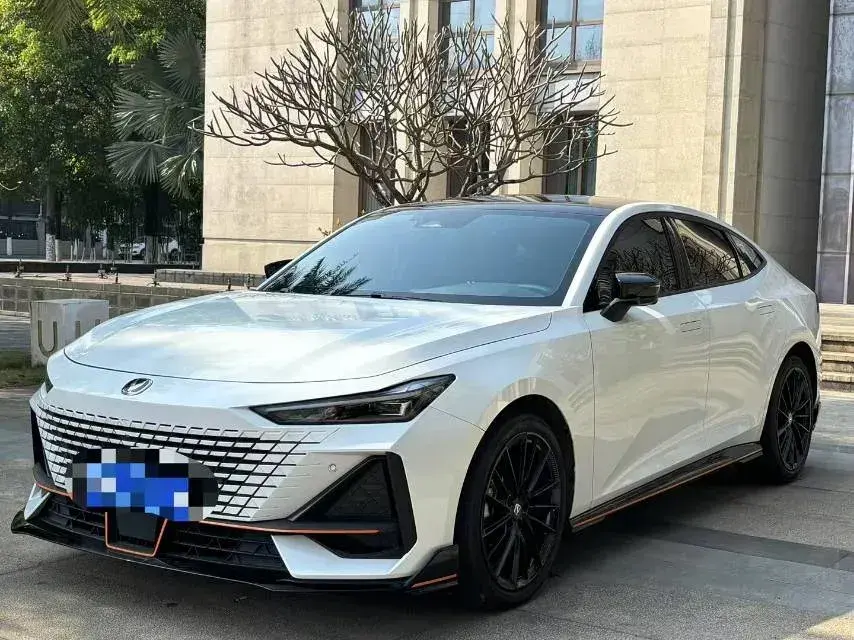 2023 ChangAn UNI-V 1.5T 188HP L4 7DCT