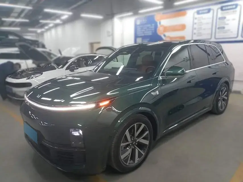 2023 Li L8 Range Extended 154HP REEV 40.9KWH