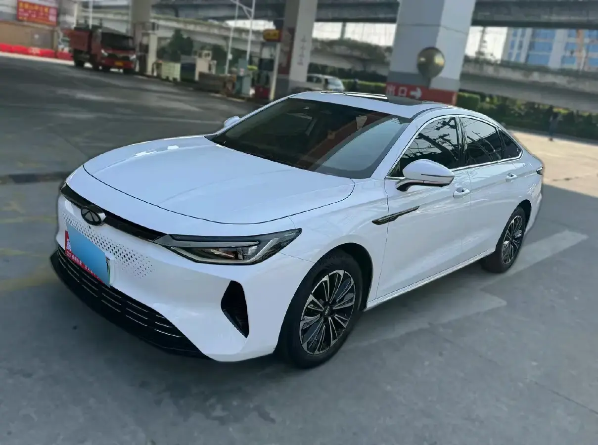 2024 Fulwin FulwinA8 1.5T 156HP L4 1DHT PHEV 18.3KWH