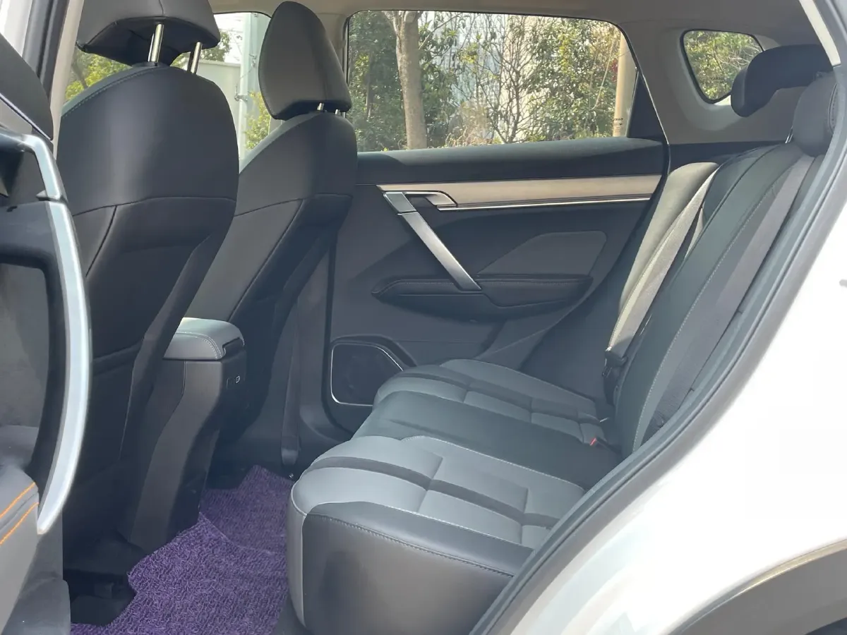 2023 Geely Coolray 1.5T 181HP L4 7DCT,autocango,china used car exporter,china ev exporter,chinese used car exporter,chinese used ev exporter