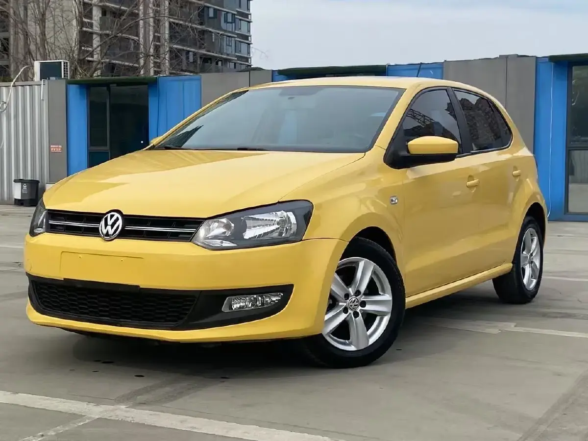 2011 Volkswagen Polo 1.4L 86HP L4 6AT
