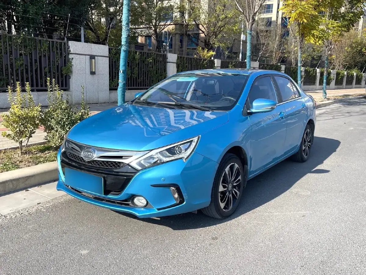 2015 BYD Qin 1.5T 154HP L4 6DCT PHEV 13KWH