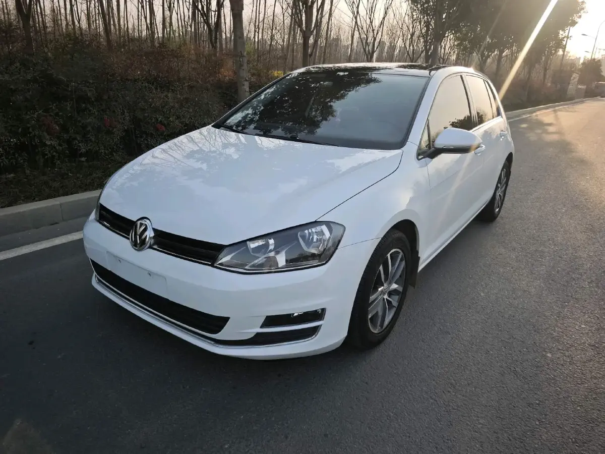 2016 Volkswagen Golf 1.4T 131HP L4 7DCT