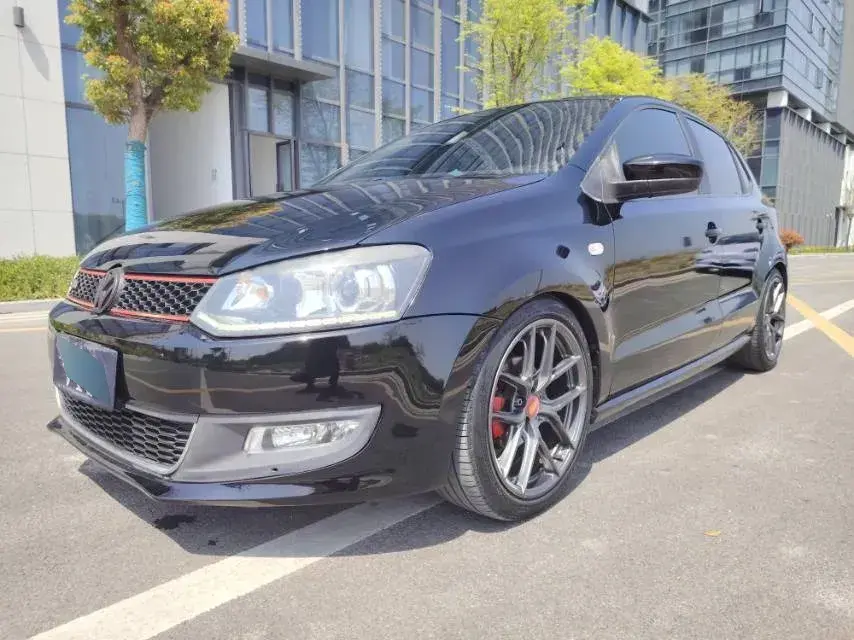 2011 Volkswagen Polo 1.4L 86HP L4 6AT