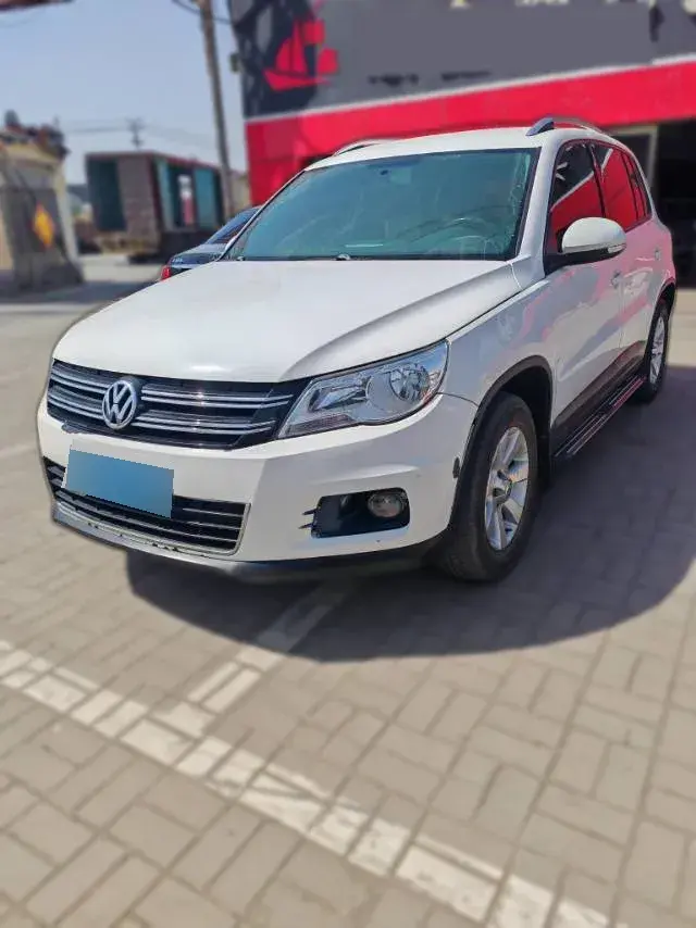 2012 Volkswagen Tiguan 1.8T 160HP L4 6MT