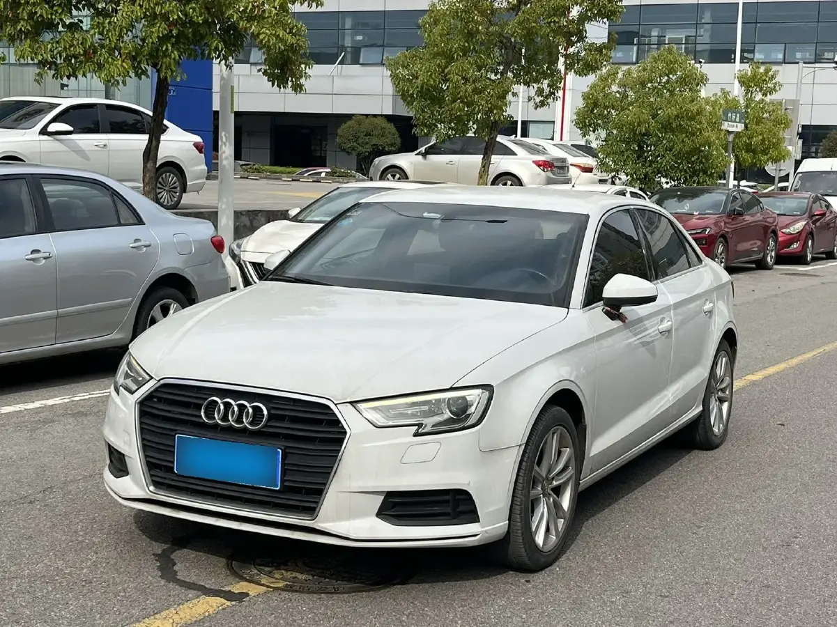 2018 Audi A3 1.4T 150HP L4 7DCT