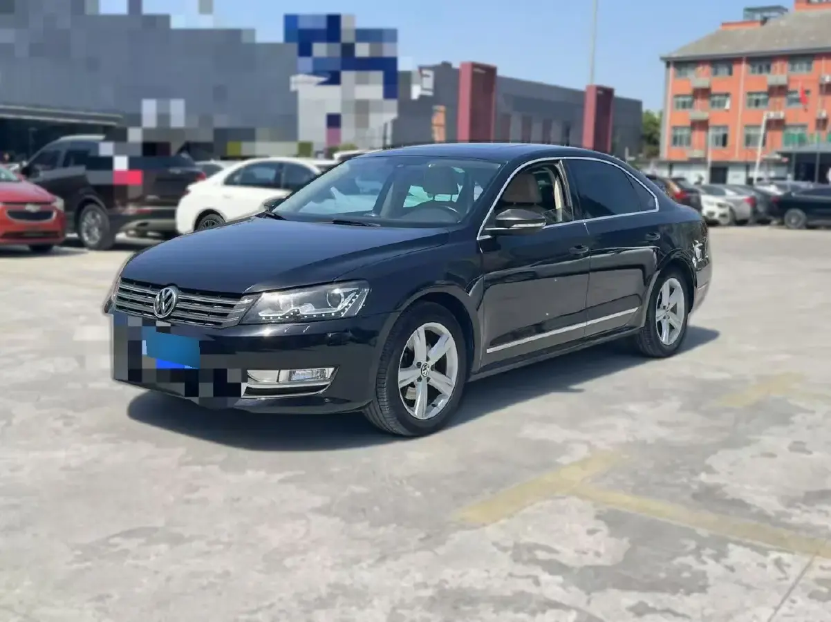 2013 Volkswagen Passat 1.8T 160HP L4 7DCT