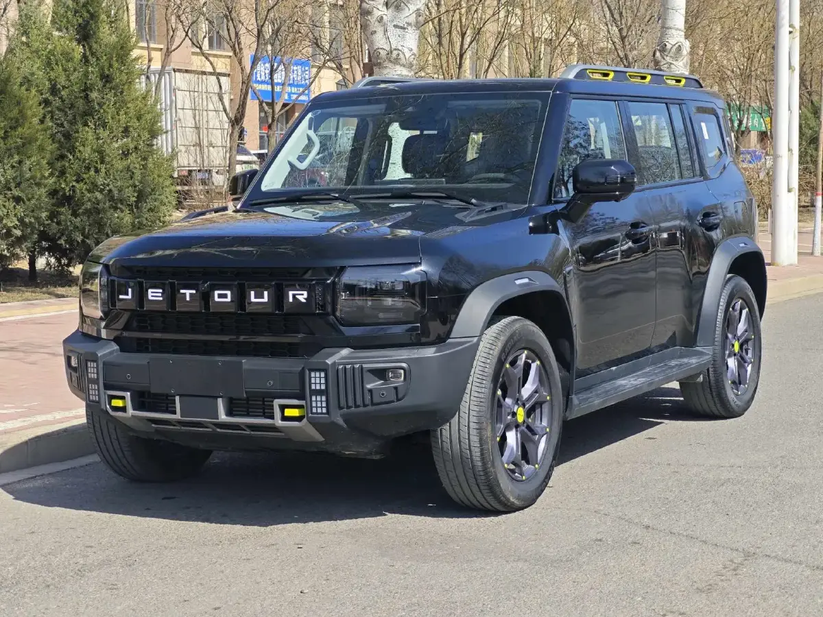 2023 Jetour Traveller 2.0T 254HP L4 7DCT