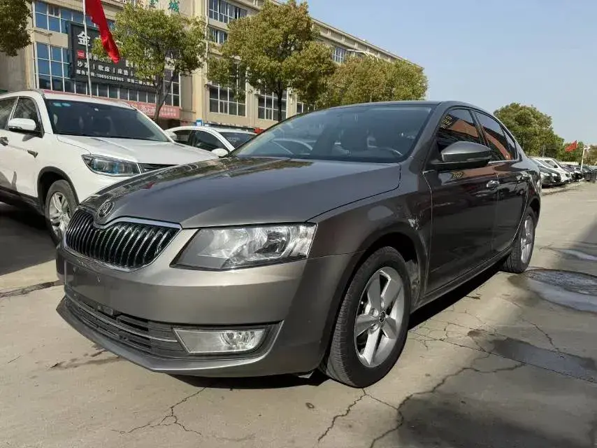 2016 Skoda Octavia 1.4T 150HP L4 7DCT