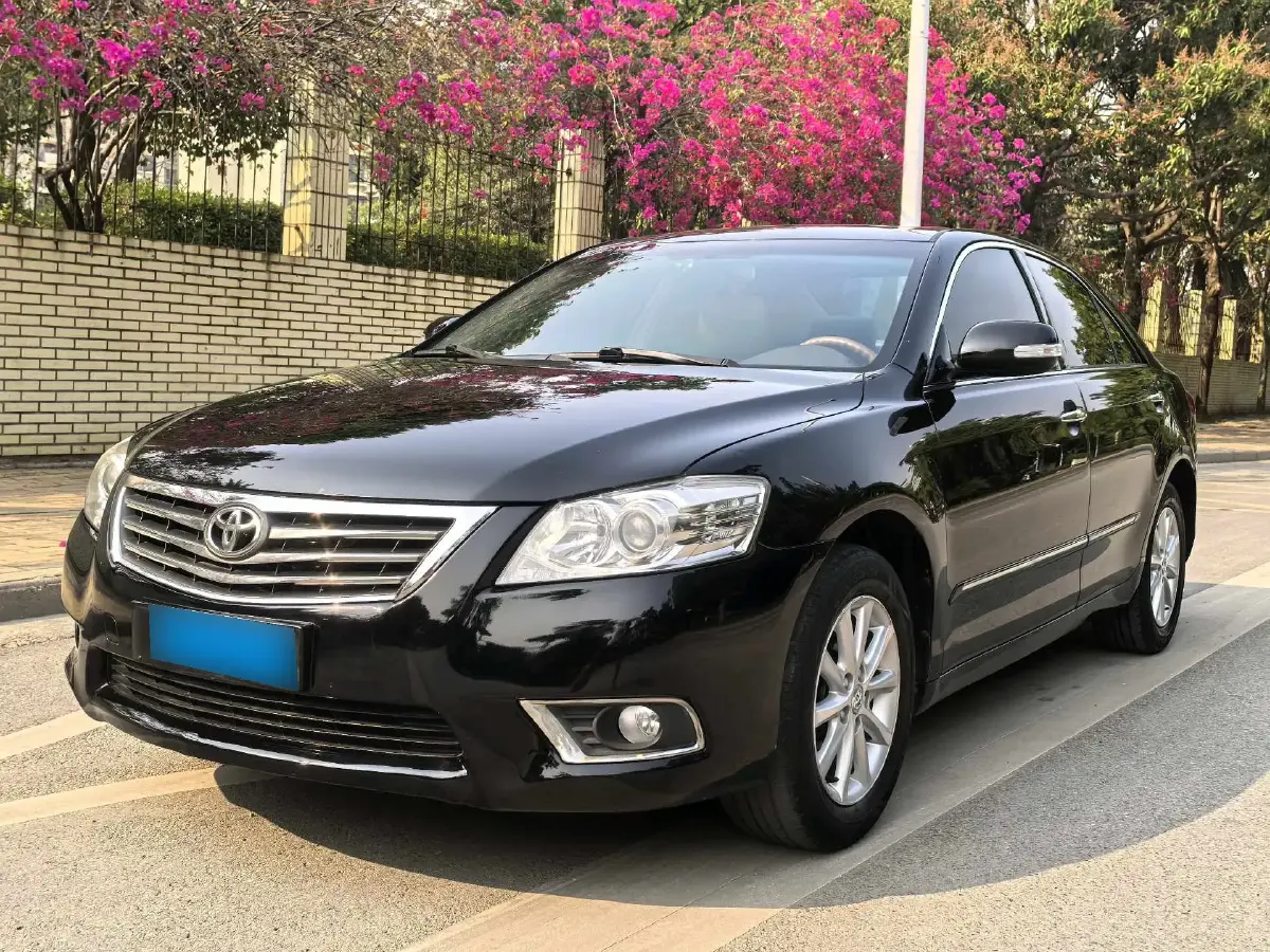 2012 Toyota Camry 2.0L 147HP L4 4AT