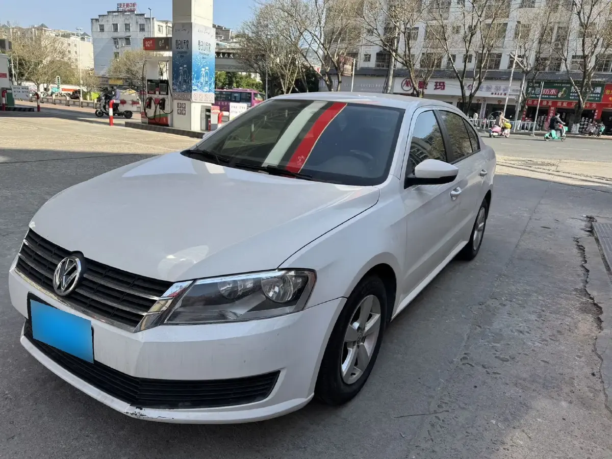 2013 Volkswagen Lavida 1.6L 110HP L4 5MT