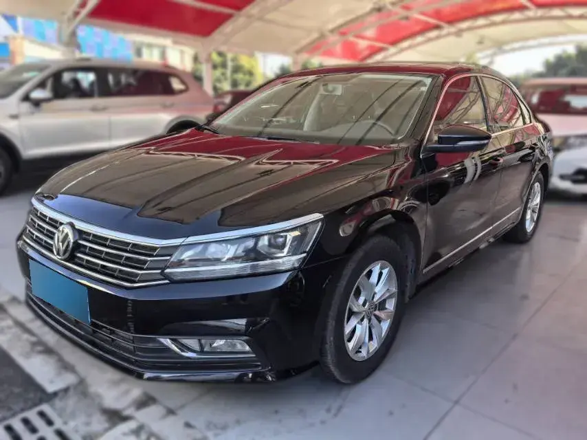 2017 Volkswagen Passat 1.8T 180HP L4 7DCT