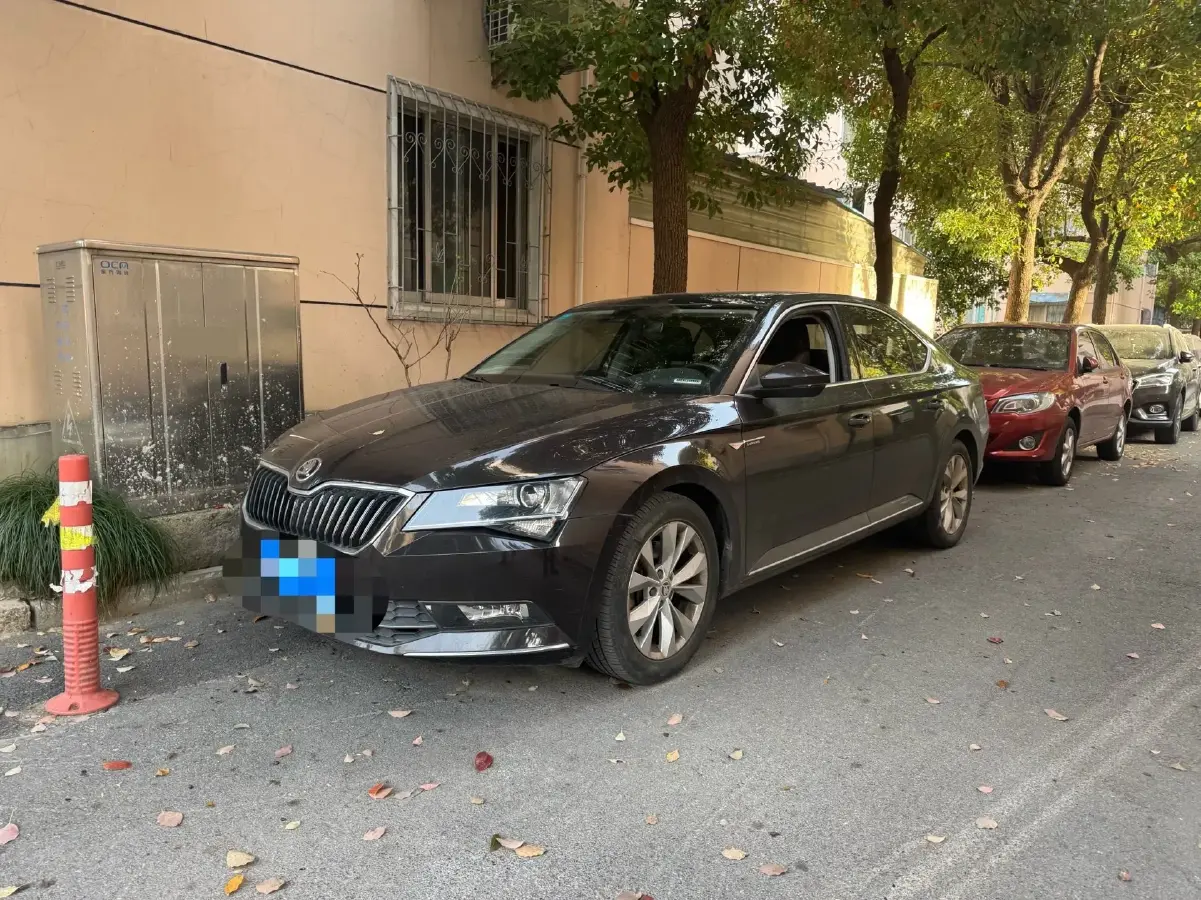 2016 Skoda Superb 1.4T 150HP L4 7DCT