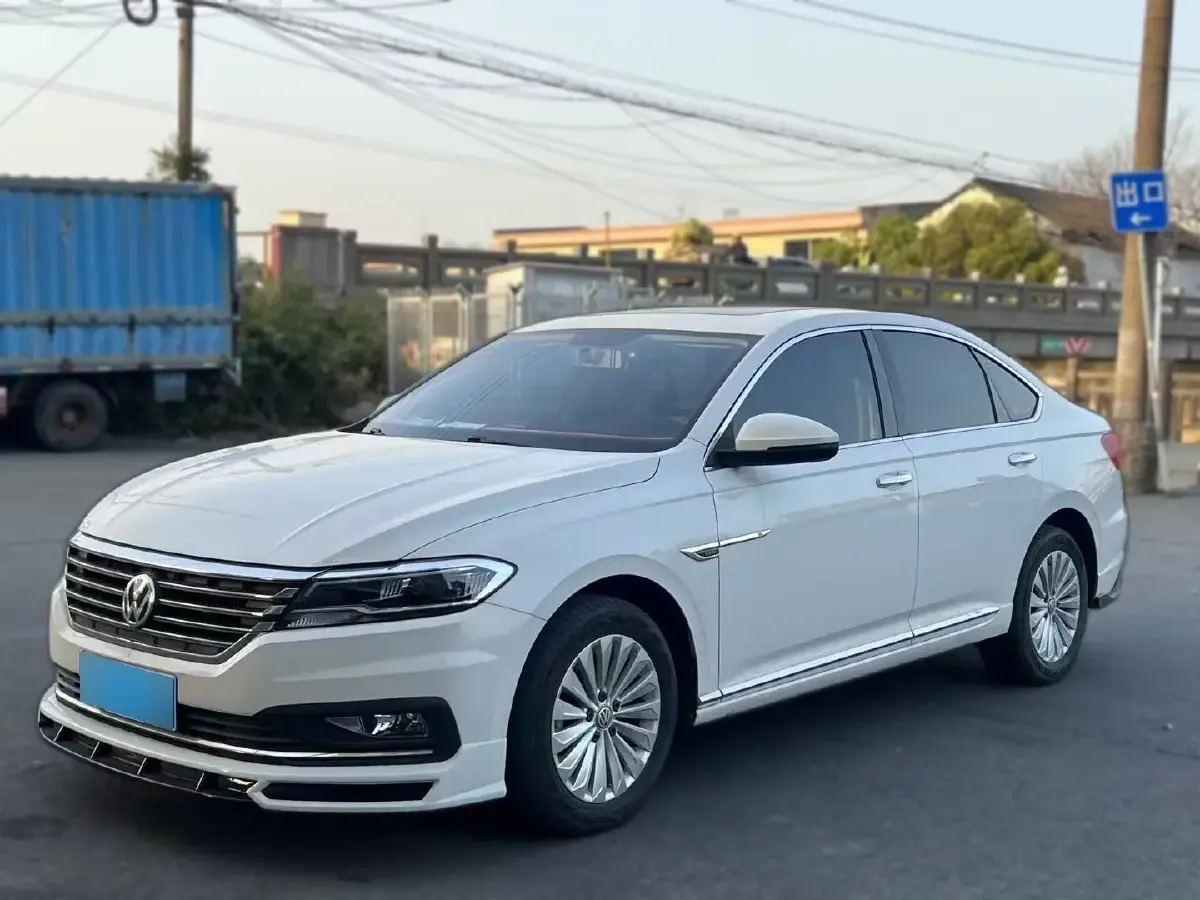 2019 Volkswagen Lavida 1.5L 112HP L4 6AT