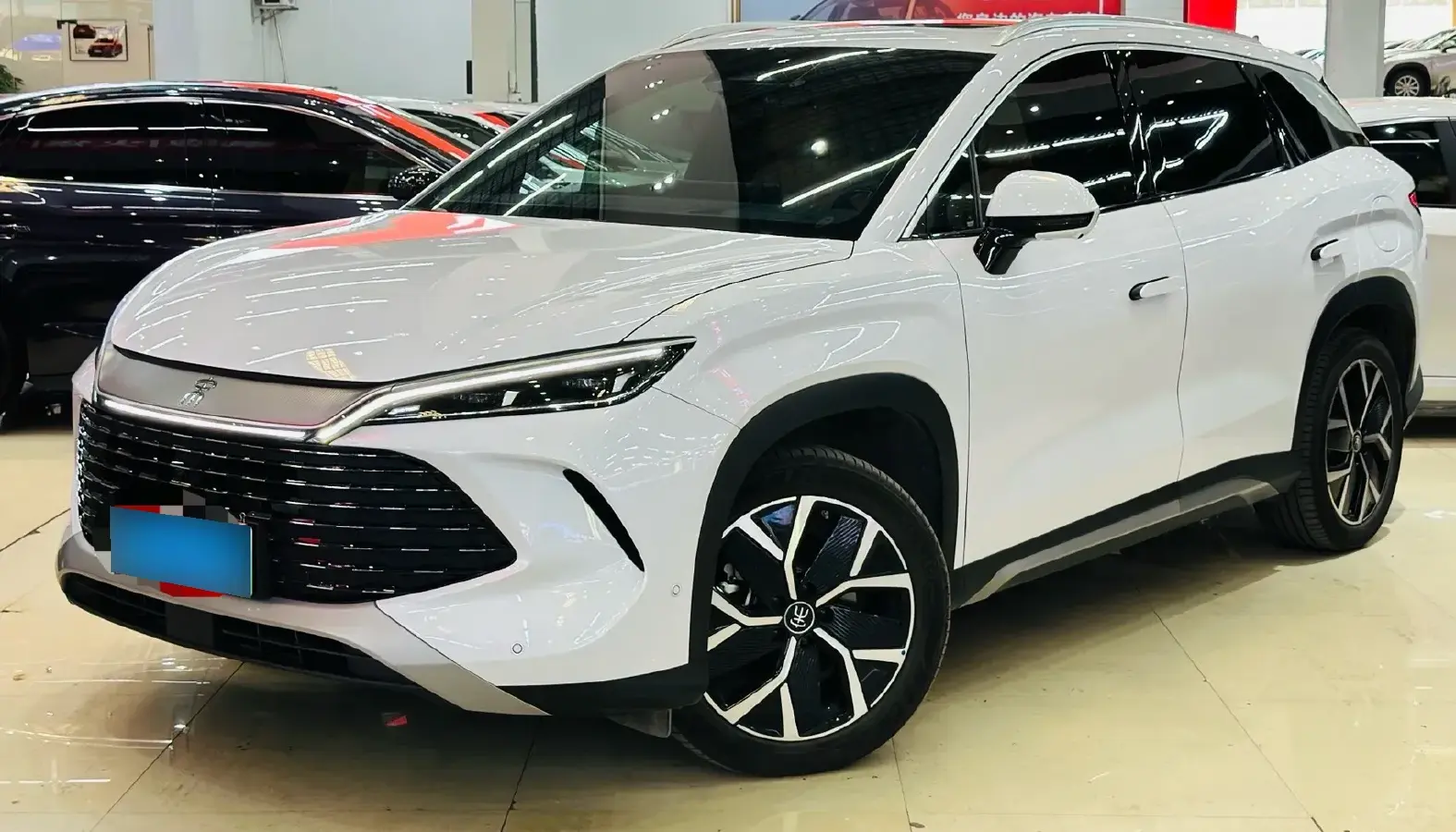 2024 BYD SongL DM-i 1.5L 101HP L4 E-CVT PHEV 26.6KWH