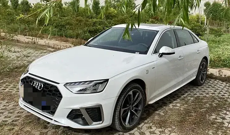 2020 Audi A4L 2.0T 150HP L4 7DCT