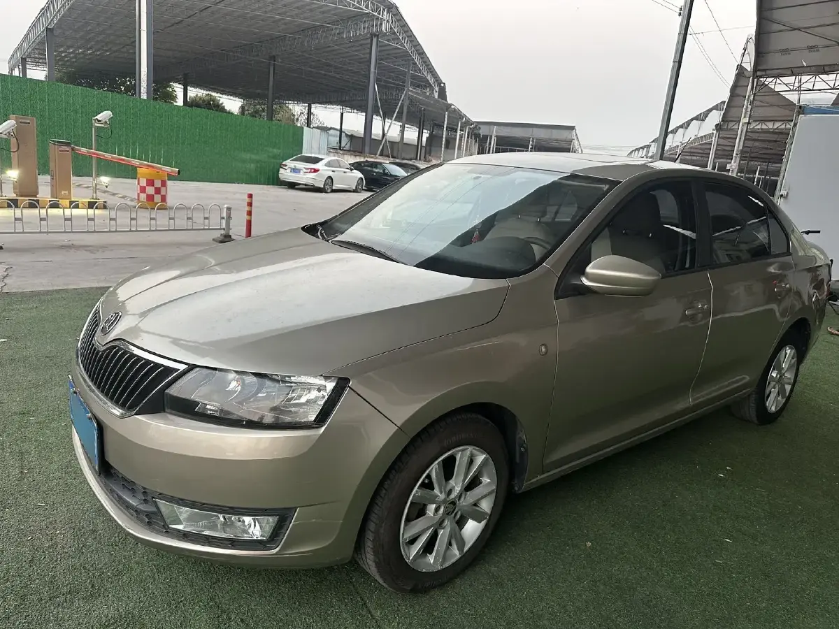 2013 Skoda Rapid 1.6L 110HP L4 6AT