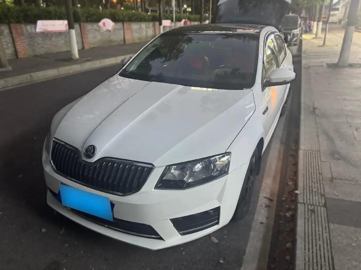 2017 Skoda Octavia 1.4T 150HP L4 7DCT