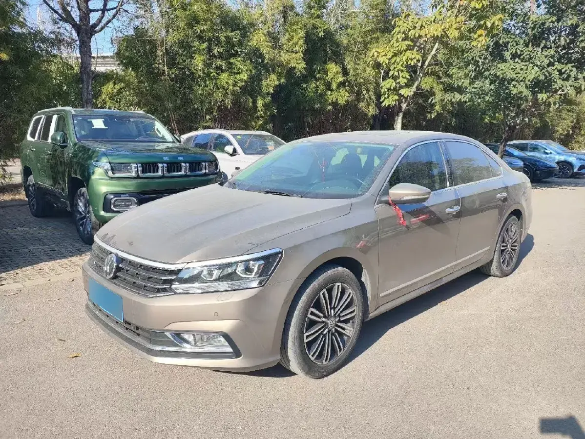 2017 Volkswagen Passat 1.8T 180HP L4 7DCT