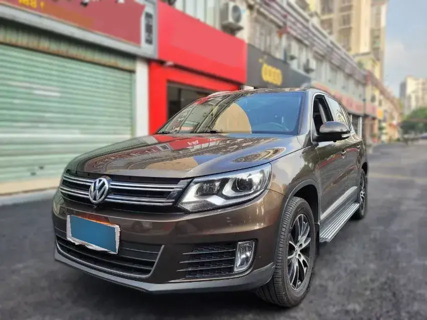 2013 Volkswagen Tiguan 2.0T 200HP L4 6AT