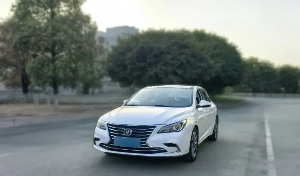 2018 ChangAn Raeton CC 1.5T 156HP L4 6MT