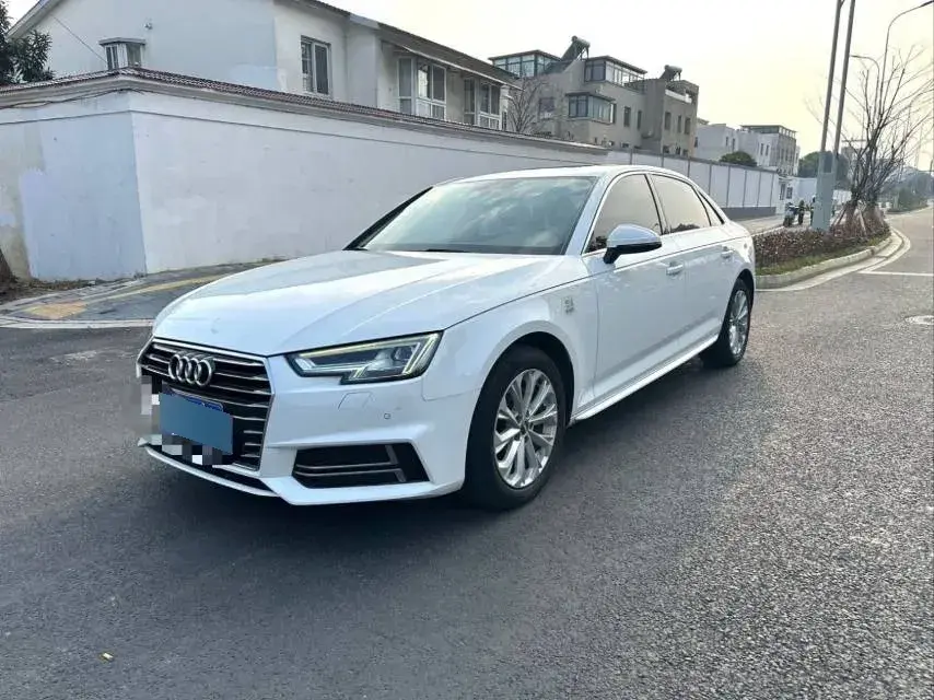2019 Audi A4L 2.0T 190HP L4 7DCT
