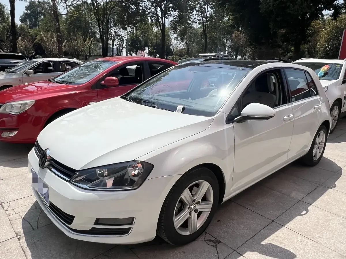 2015 Volkswagen Golf 1.4T 131HP L4 5MT