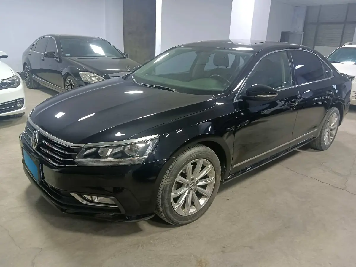 2017 Volkswagen Passat 1.8T 180HP L4 7DCT