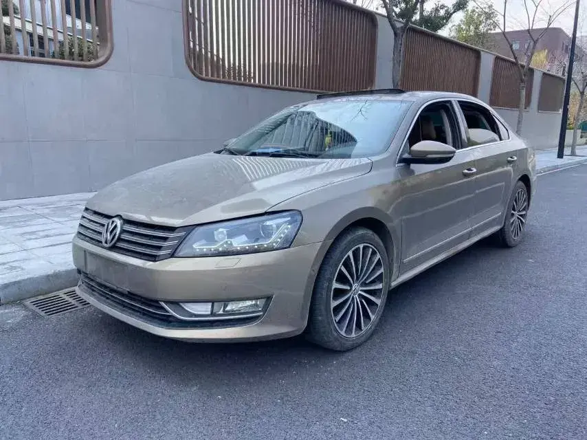 2014 Volkswagen Passat 1.8T 160HP L4 7DCT