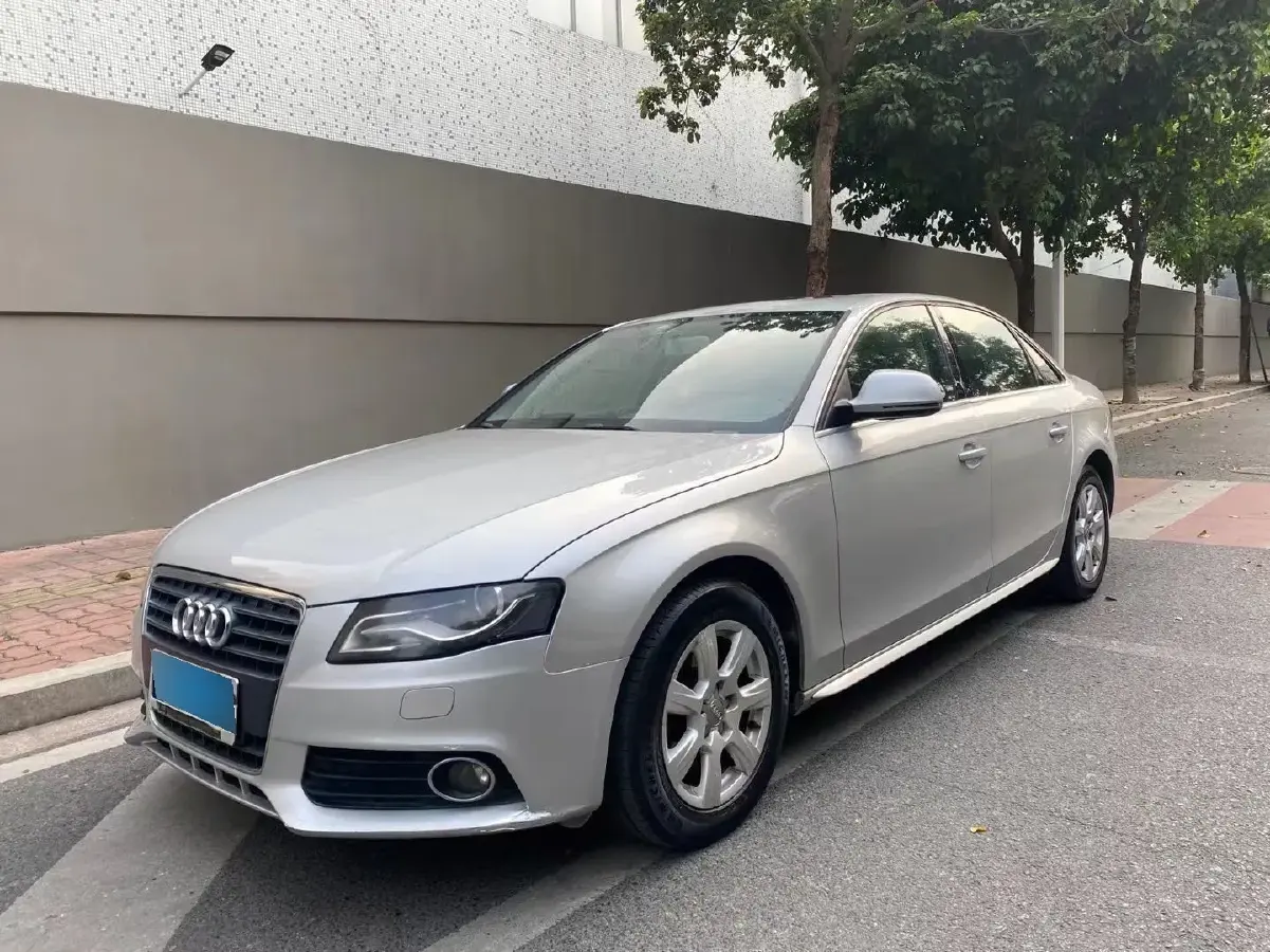 2011 Audi Q5 2.0T 211HP L4 8AT