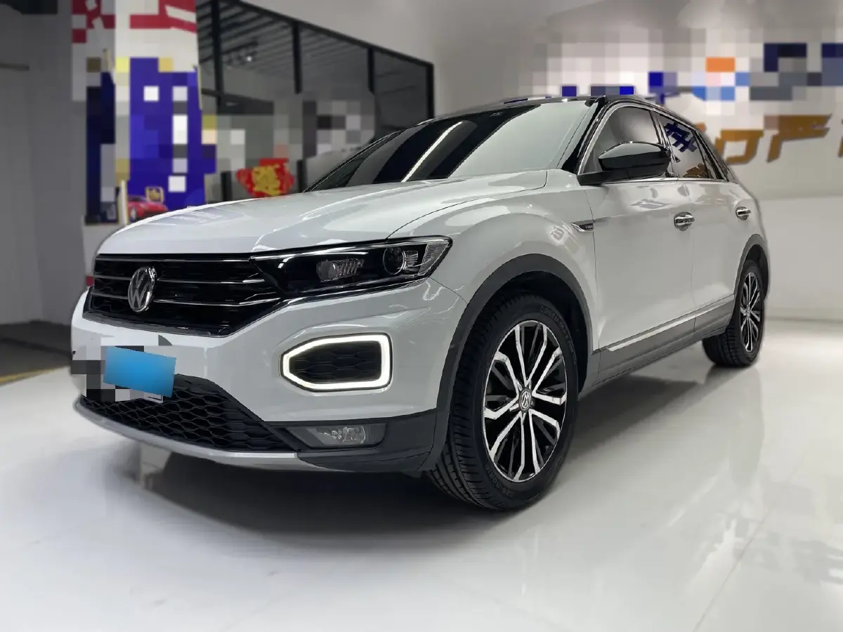 2019 Volkswagen T-Roc 1.4T 150HP L4 7DCT 2019 Volkswagen T-Roc 1.4T 150HP L4 7DCT