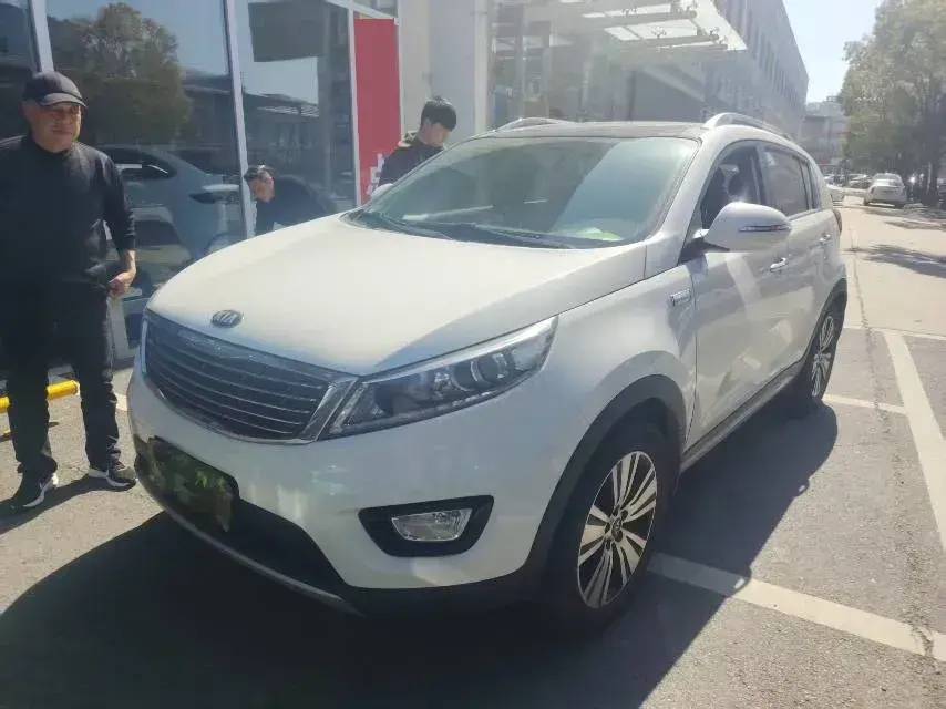 2015 Kia Sportage R 2.0L 165HP L4 6AT