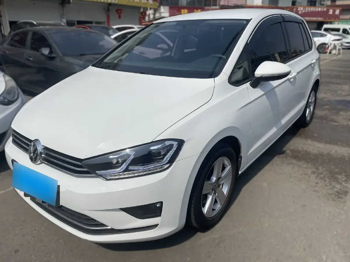 2018 Volkswagen Golf Sportsvan 1.6L 110HP L4 6AT