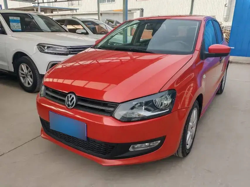 2011 Volkswagen Polo 1.4L 86HP L4 6AT